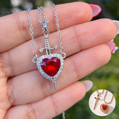 Collares Corazón + Espada